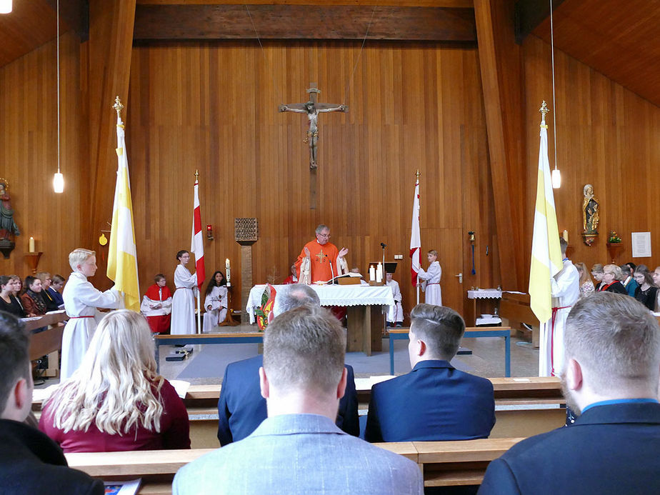 Firmung 2019 in Naumburg (Foto: Karl-Franz Thiede)